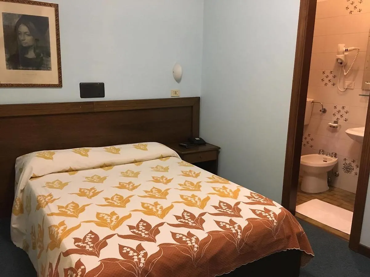 Ponte Buggianese Albergo Meucci فندق Ponte Buggianese