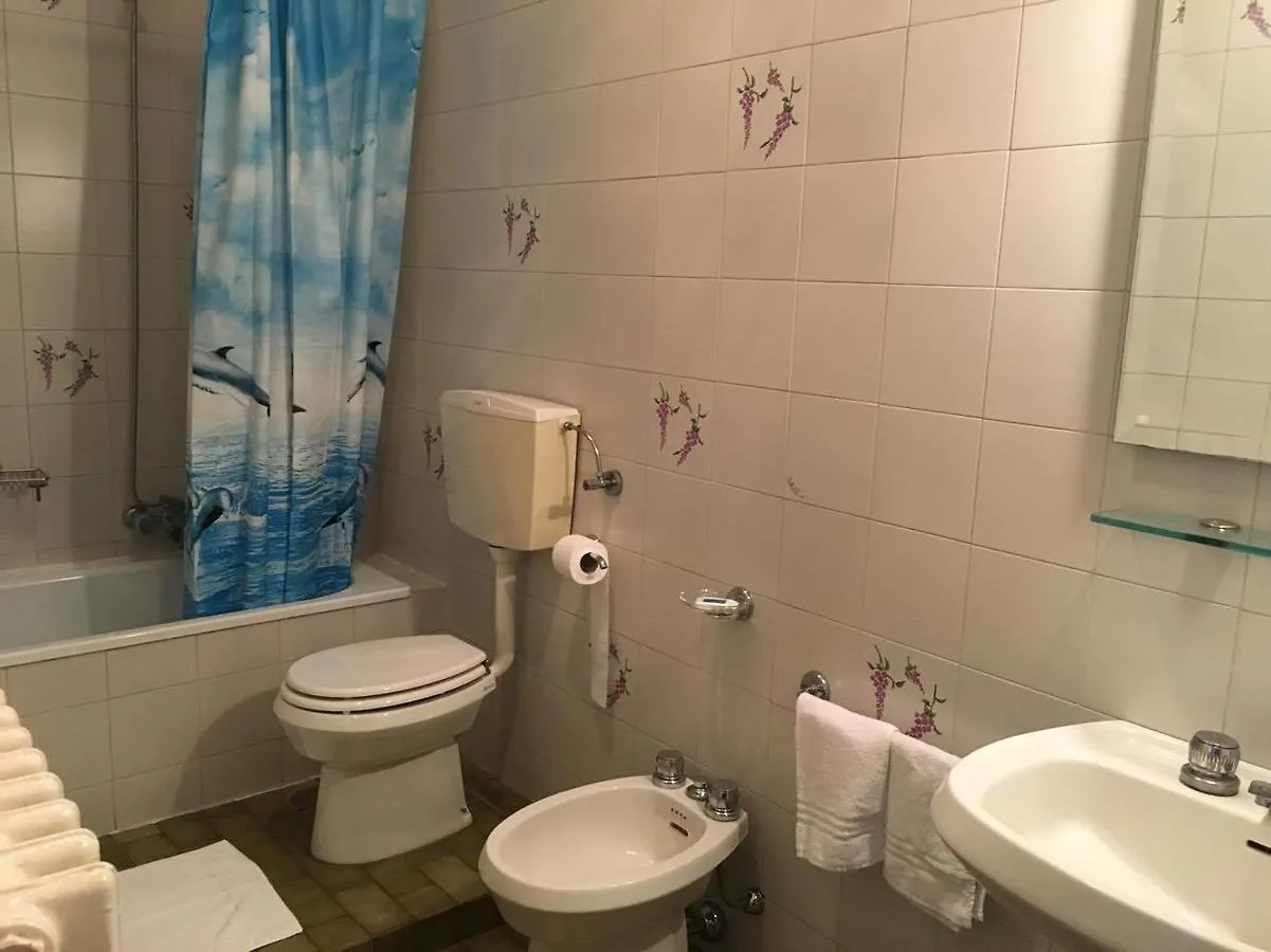 *** فندق Ponte Buggianese Albergo Meucci إيطاليا