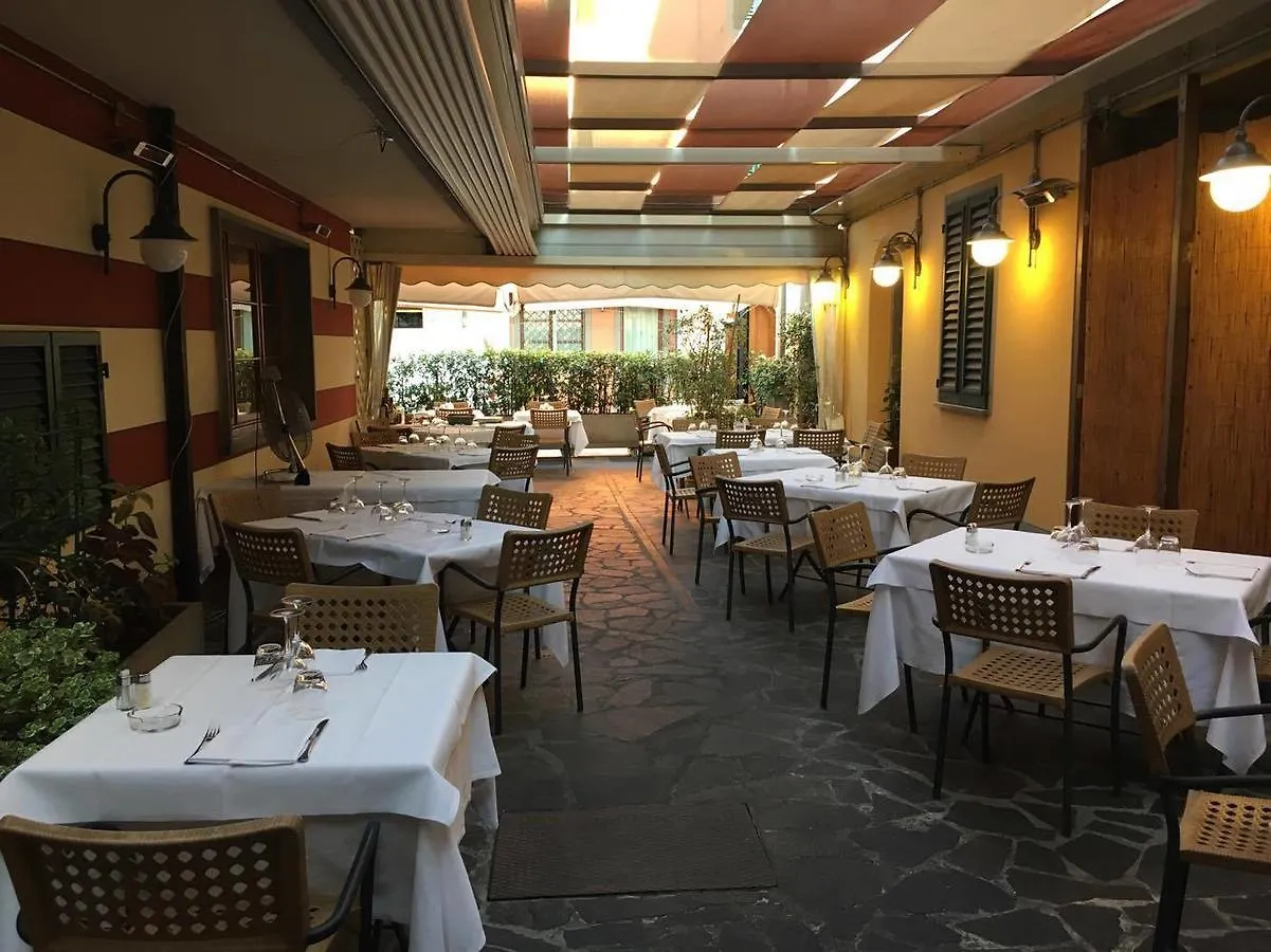 *** فندق Ponte Buggianese Albergo Meucci إيطاليا